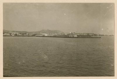 Прикрепленное изображение: Yalta harbor.jpg